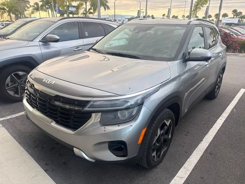 Used 2025 Kia Seltos EX w/ EX Sunroof Package FWD image 1