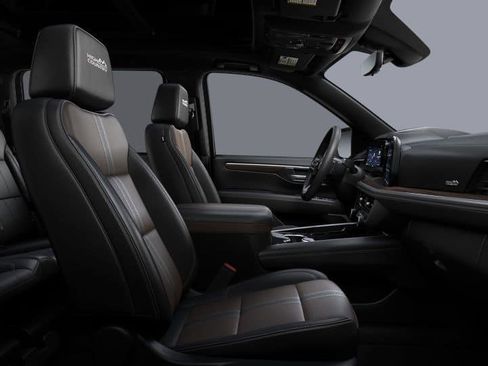 New 2025 Chevrolet Suburban High Country w/ Sun And Tow Package AWD/4WD image 9