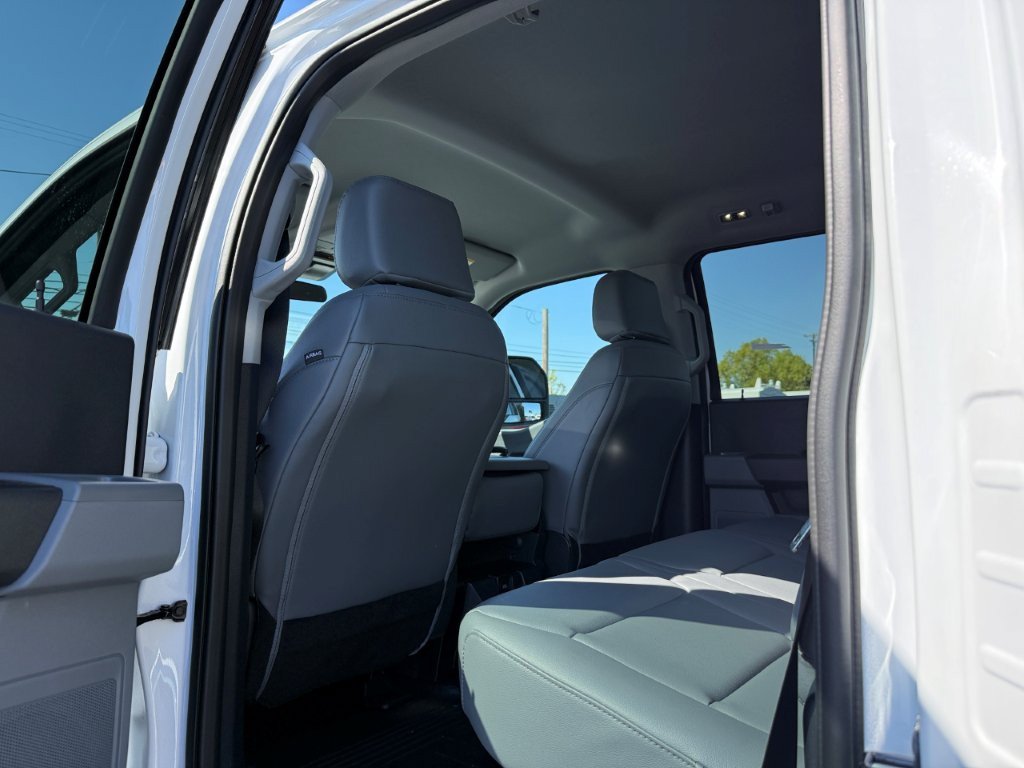 New 2026 Ford F350 XL w/ XL Chrome Package AWD/4WD image 16