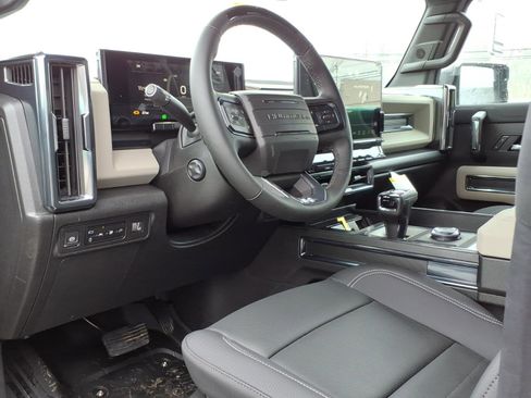 New 2026 GMC Hummer EV SUV image 13