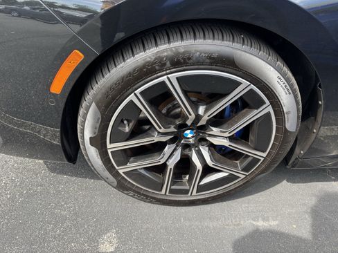 Used 2023 BMW 740i RWD image 13