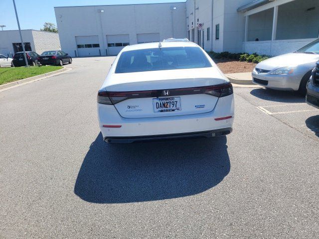 Used 2024 Honda Accord Touring image 12