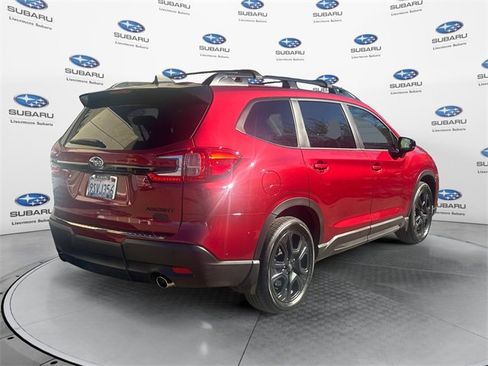 Used 2025 Subaru Ascent Onyx Edition image 4