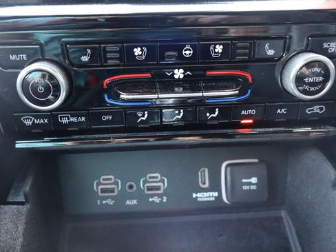 Used 2022 Jeep Grand Cherokee L Summit w/ Advanced Protech Group IV AWD/4WD image 15