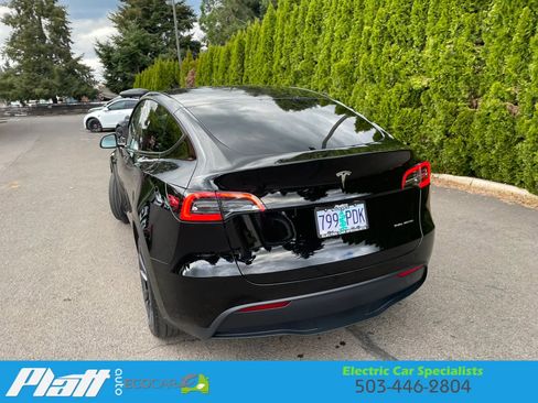 Used 2023 Tesla Model Y Long Range image 7