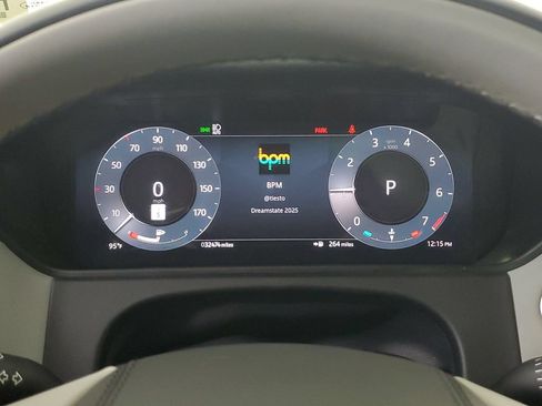 Used 2024 Land Rover Range Rover Velar Dynamic SE AWD/4WD image 11