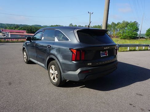Used 2022 Kia Sorento LX FWD image 18
