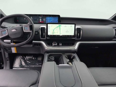 New 2025 Ford Expedition Platinum w/ Stealth Performance Package image 19