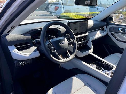 New 2026 Ford Explorer Platinum w/ LUX Leather Package image 6