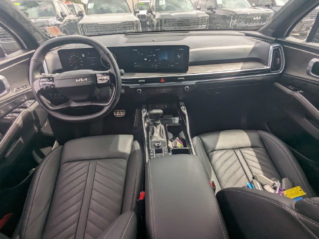 Certified 2026 Kia Sorento SX Prestige AWD/4WD image 14