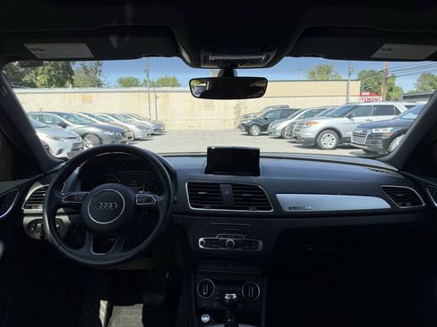 Used 2017 Audi Q3 2.0T Premium w/ Convenience Package AWD/4WD image 13
