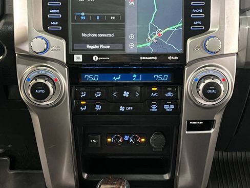 Used 2021 Toyota 4Runner Limited AWD/4WD image 22