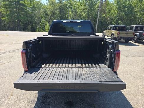 Used 2024 Toyota Tundra Platinum AWD/4WD image 10