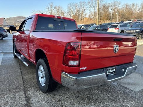 Used 2019 RAM 1500 Classic SLT image 5