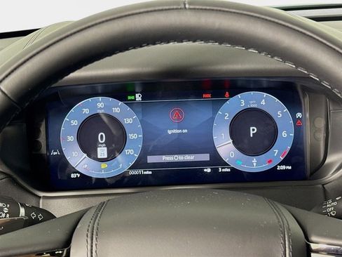 Used 2026 Land Rover Range Rover Velar Dynamic SE image 13