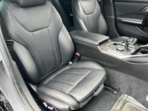 Used 2020 BMW 330i Sedan w/ Convenience Package RWD image 8