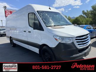 Used 2021 Freightliner Sprinter 2500 RWD video 1