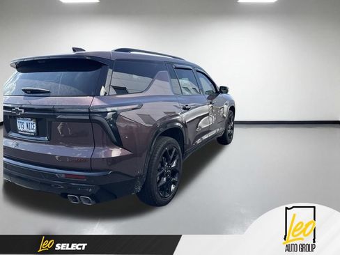 Used 2024 Chevrolet Traverse RS w/ LPO, Floor Liner Package AWD/4WD image 12