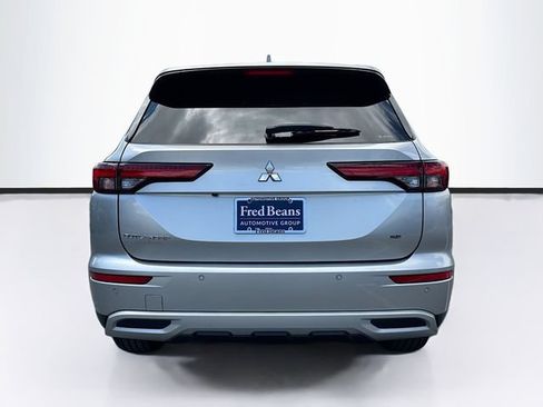 Used 2022 Mitsubishi Outlander SE AWD/4WD image 8