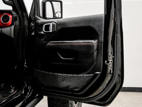 Used 2020 Jeep Gladiator Rubicon w/ Dual Top Group AWD/4WD image 54