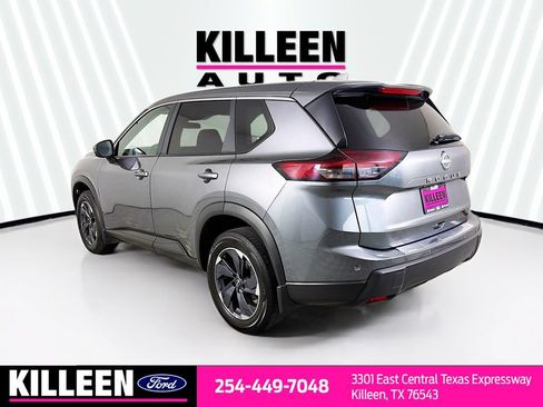 Used 2025 Nissan Rogue SV FWD image 7