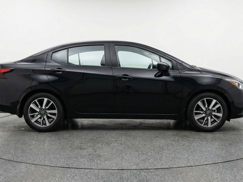 Used 2025 Nissan Versa SV FWD image 11