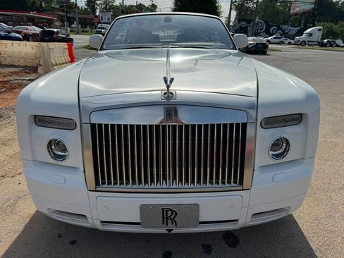 Used 2010 Rolls-Royce Phantom Drophead Coupe RWD image 9