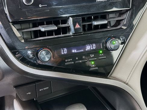 Used 2024 Toyota Camry SE AWD/4WD image 22