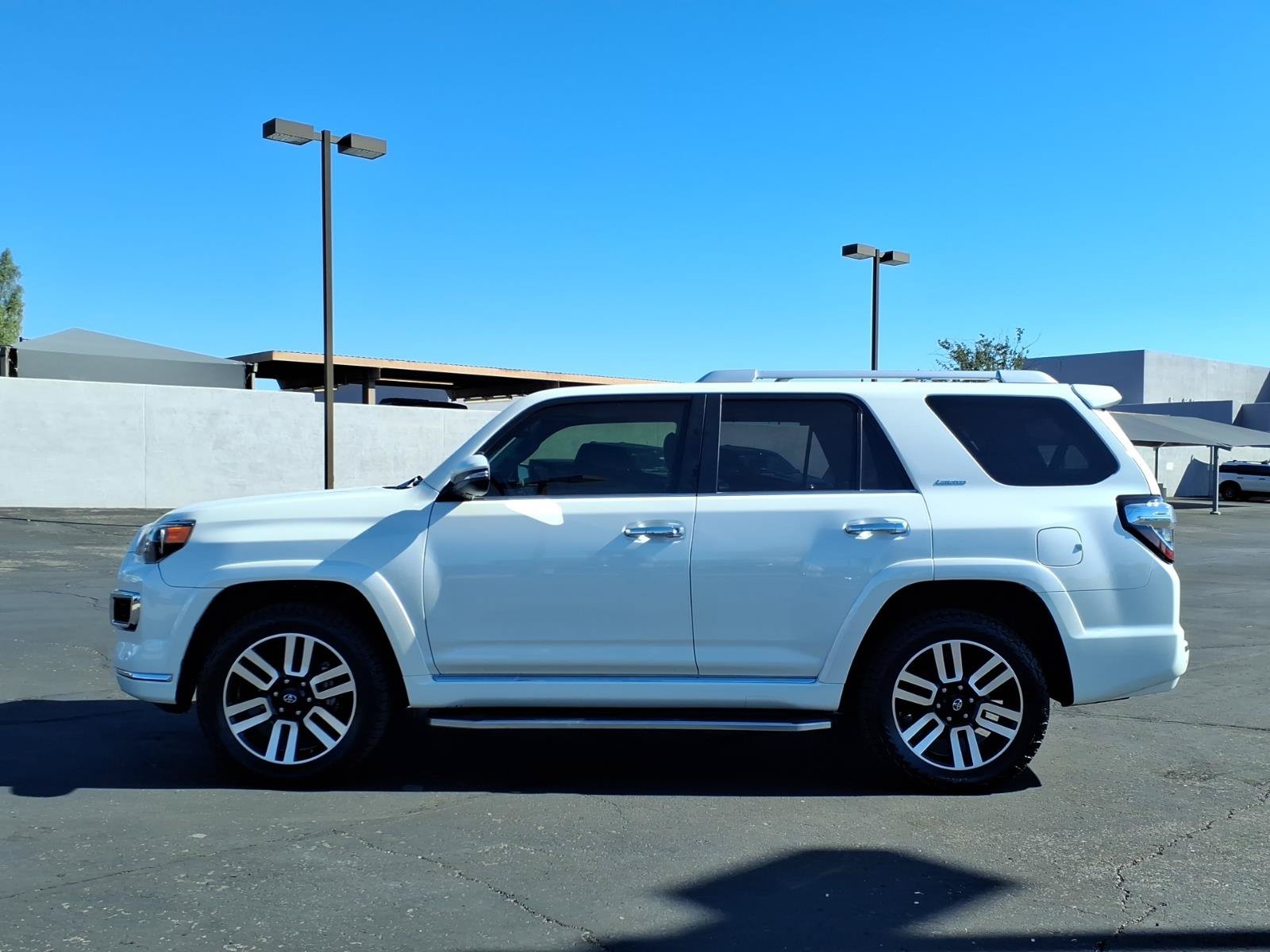 Used 2017 Toyota 4Runner Limited AWD/4WD image 2