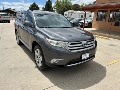 Used 2013 Toyota Highlander Limited image 1