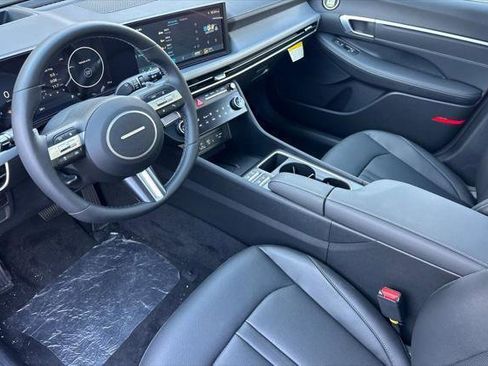 New 2025 Hyundai Sonata Limited image 7