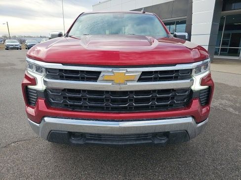 Used 2023 Chevrolet Silverado 1500 LT image 2