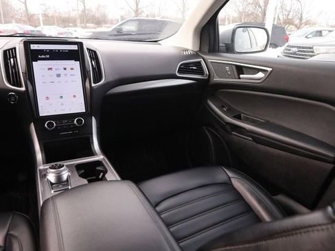 Certified 2024 Ford Edge SEL image 23