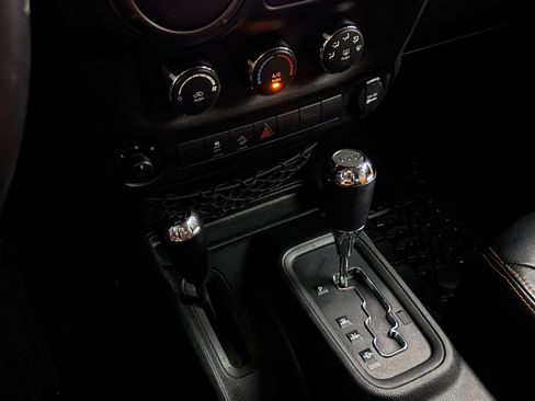 Used 2018 Jeep Wrangler Unlimited Sport S image 52