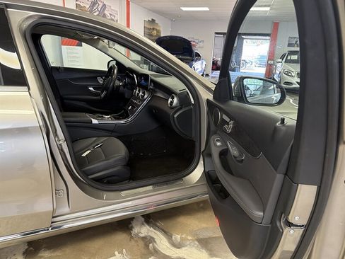 Used 2019 Mercedes-Benz C 300 Sedan w/ Premium Package image 35