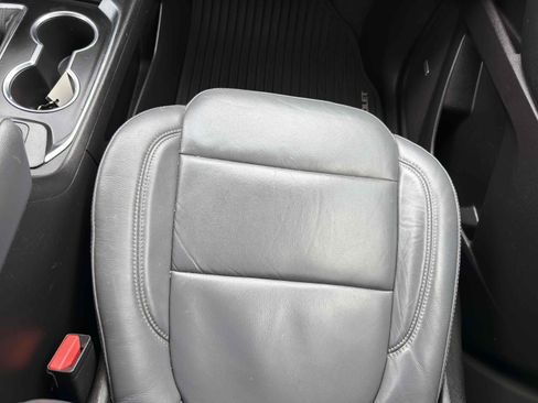 Used 2019 Chevrolet Traverse LT w/ LT Premium Package FWD image 23