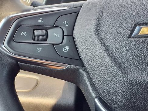 Used 2025 Chevrolet Trax LT w/ Driver Confidence Package FWD image 16
