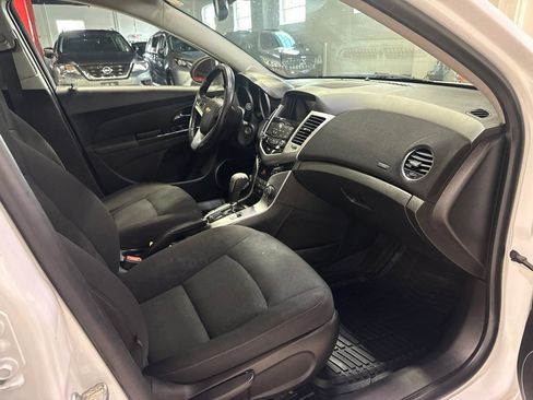 Used 2014 Chevrolet Cruze LT w/ All-Star Edition FWD image 36