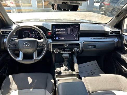 Used 2024 Toyota Tacoma TRD Off-Road AWD/4WD image 19