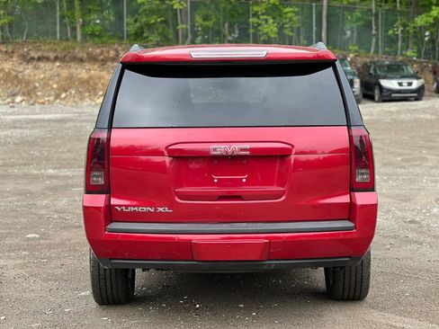 Used 2015 GMC Yukon XL SLT w/ Open Road Package AWD/4WD image 5
