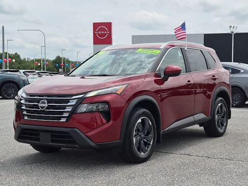 Used 2024 Nissan Rogue SV w/ SV Premium Package AWD/4WD image 1