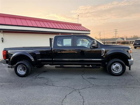 Used 2022 Ford F350 XL w/ Power Equipment Group image 3