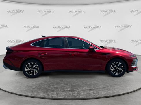 Used 2026 Hyundai Sonata Blue FWD image 8