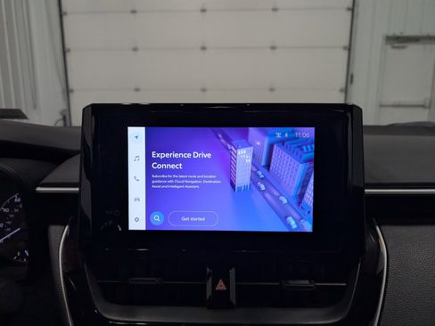 Used 2025 Toyota Corolla LE image 20