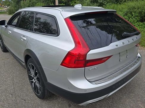 Used 2020 Volvo V90 T6 Cross Country w/ Protection Package Premier AWD/4WD image 3