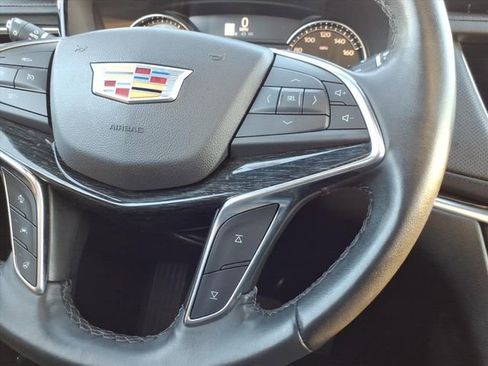 Used 2023 Cadillac XT5 Premium Luxury image 37