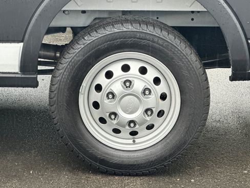 New 2025 Ford Transit 250 image 25