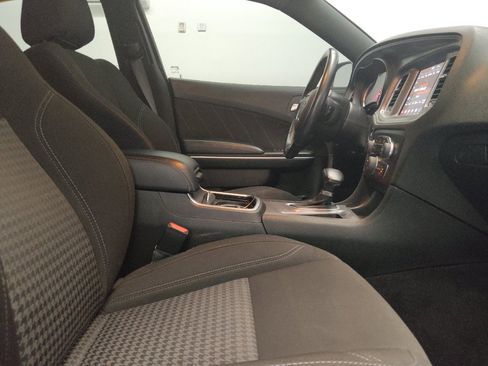 Used 2023 Dodge Charger SXT RWD image 21