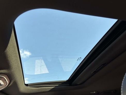 New 2025 Jeep Grand Cherokee Altitude image 6