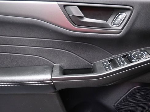 Used 2023 Ford Escape Active image 17